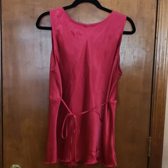 Satin feeling/looking magenta Old Navy Top XLarge - Picture 9 of 12